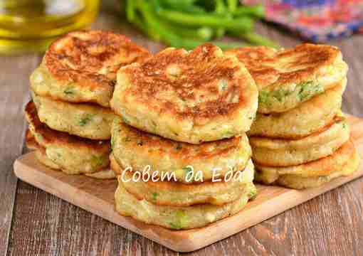 Оладьи с зеленым луком и яйцом